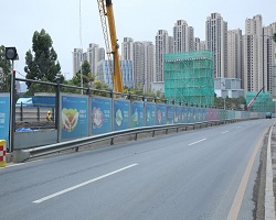 施工工地圍擋選取采購有什么講究嗎？旭東鋼構廠家告訴你